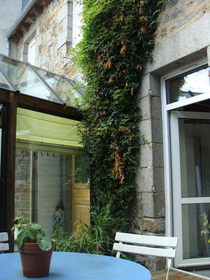 Chambres d'hôtes dans la cité des trois vallées Saint-Brieuc Extérieur photo
